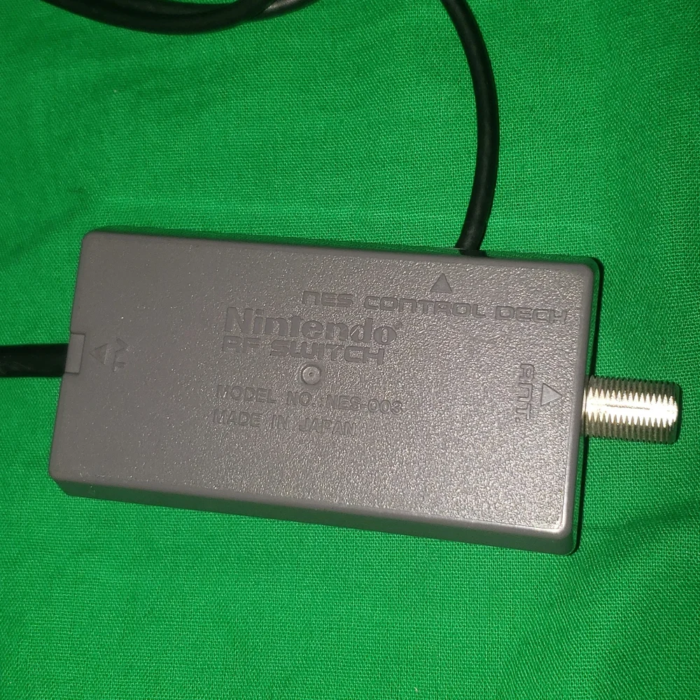 Nintendo Entertainment System Official RF Adapter Audio Video Coaxial Connector
